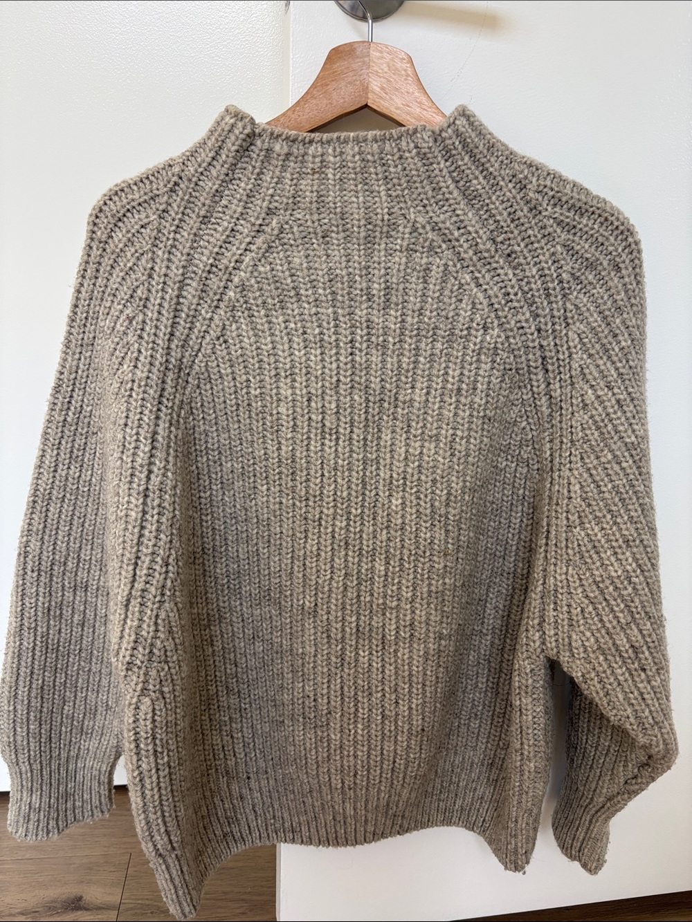 Babaa Chunky Ribbed Cowl & Turtleneck Sweater - Taupe
